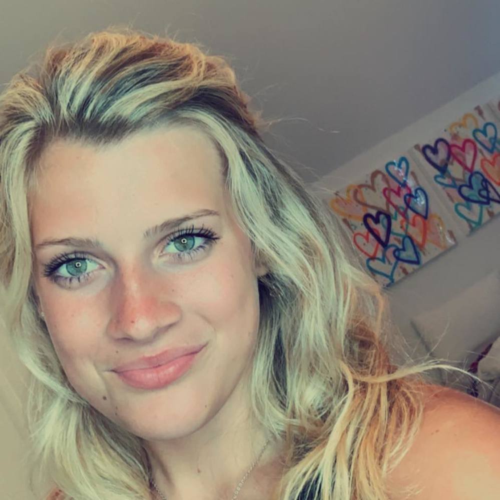 Meet your Posher, Madeline